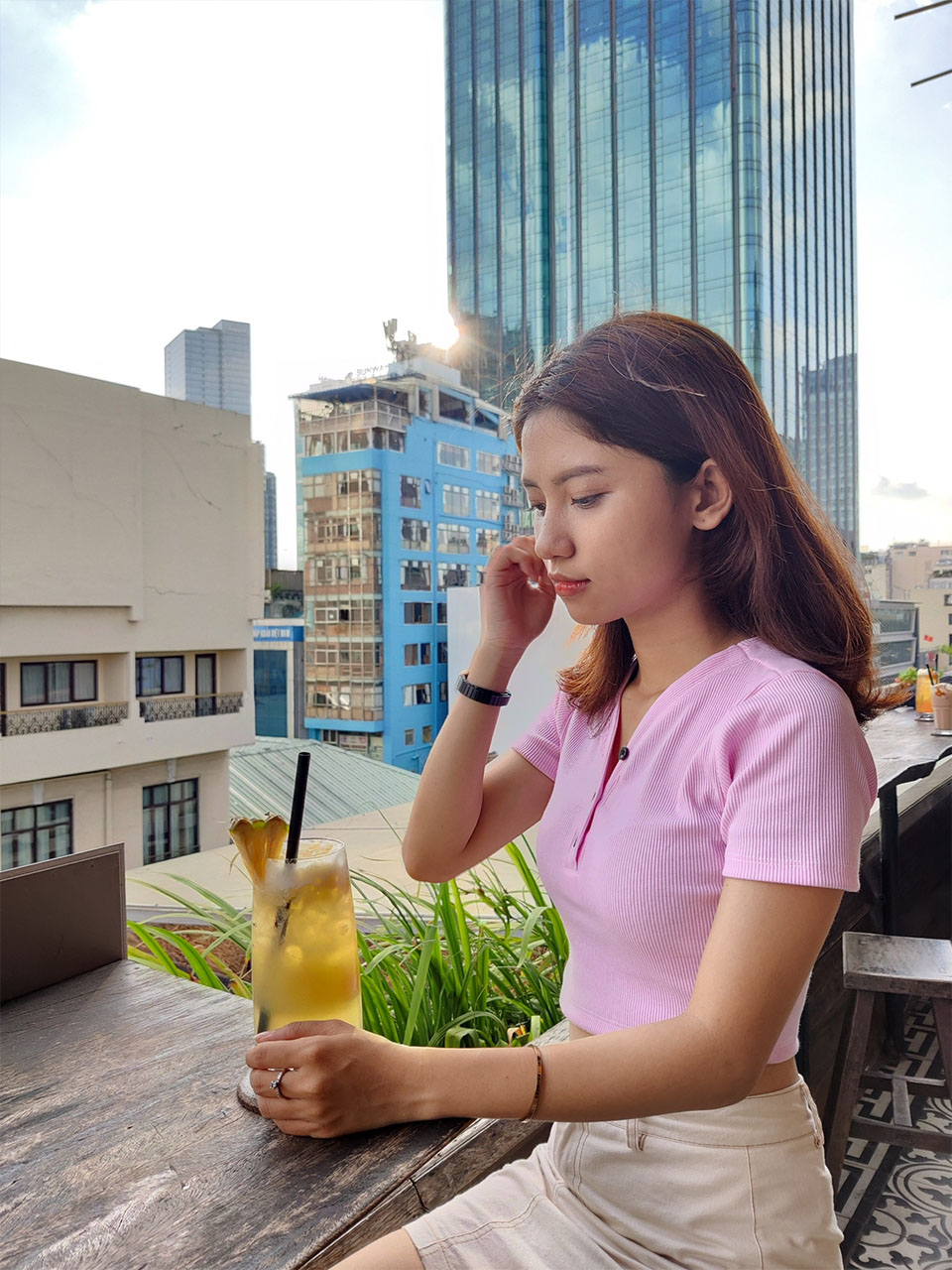 Ảnh chụp đủ sáng bằng OnePlus Nord 5G Ảnh chụp đủ sáng bằng OnePlus Nord 5G