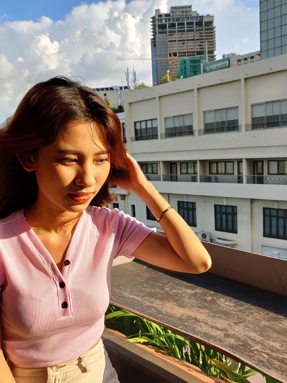 Ảnh chụp đủ sáng bằng OnePlus Nord 5G Ảnh chụp đủ sáng bằng OnePlus Nord 5G