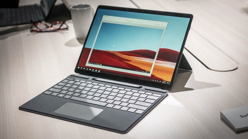 Laptop Surface Pro X