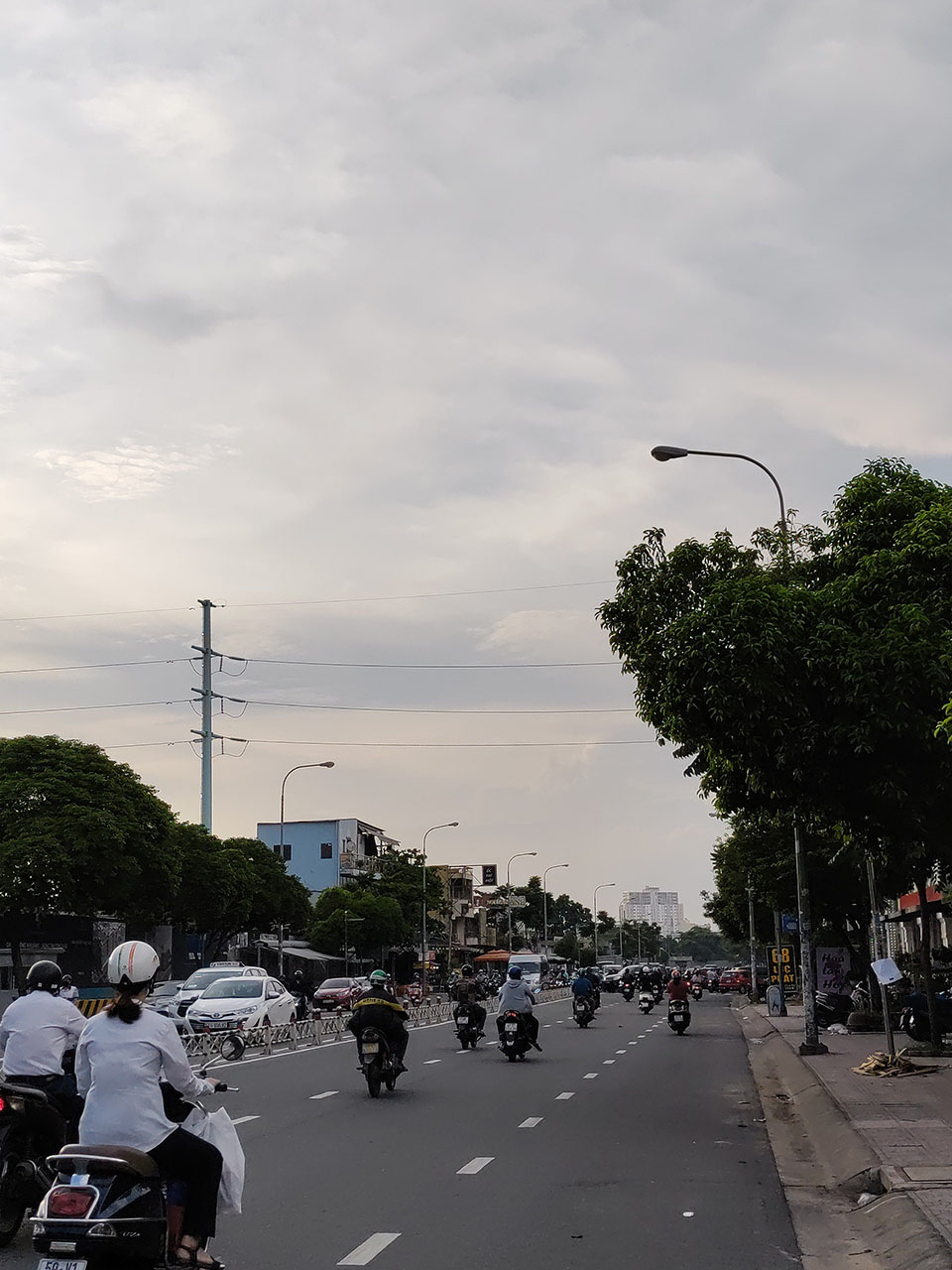 Ảnh chụp cảnh chiều tà bằng Vsmart Aris