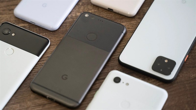 Rò rỉ nguyên mẫu của Google Pixel 5 với thiết kế khá lạ mắt: 2 tông màu cùng cụm camera hình vuông mặt sau