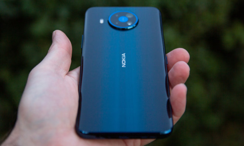Màu xanh cực quang cực đẹp của Nokia 8.3 Màu xanh cực quang cực đẹp của Nokia 8.3