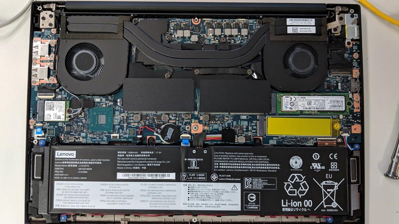 Nội thất bên trong chiếc ThinkPad Extreme X1 Nội thất bên trong chiếc ThinkPad Extreme X1