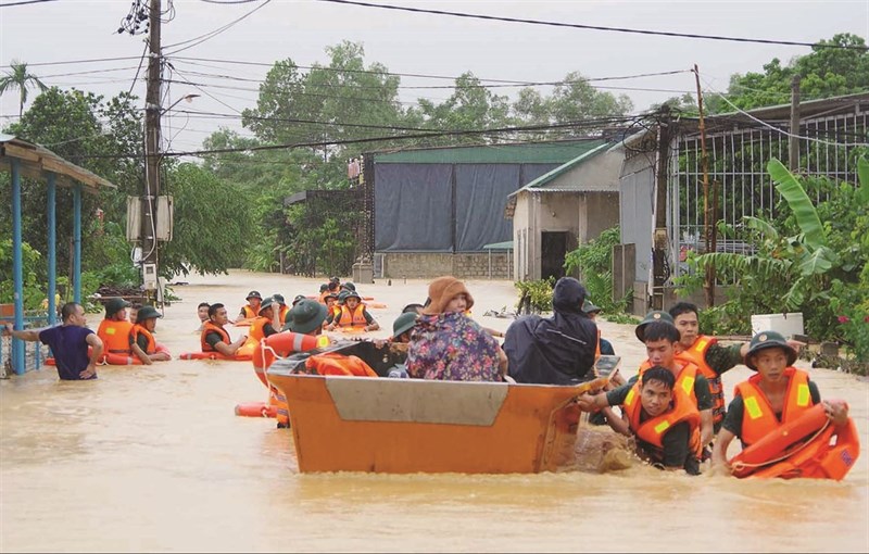 Chủ động cập nhật thông tin để sơ tán kịp thời