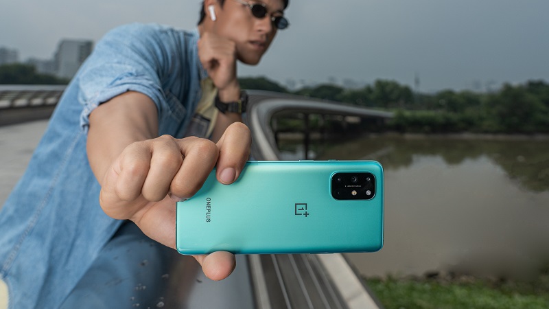OnePlus 8T 5G ra mắt: Cấu hình khủng, 4 camera sau, giá 18.99 triệu OnePlus 8T 5G ra mắt: Cấu hình khủng, 4 camera sau, giá 18.99 triệu