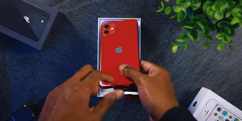 iPhone 11 iPhone 11