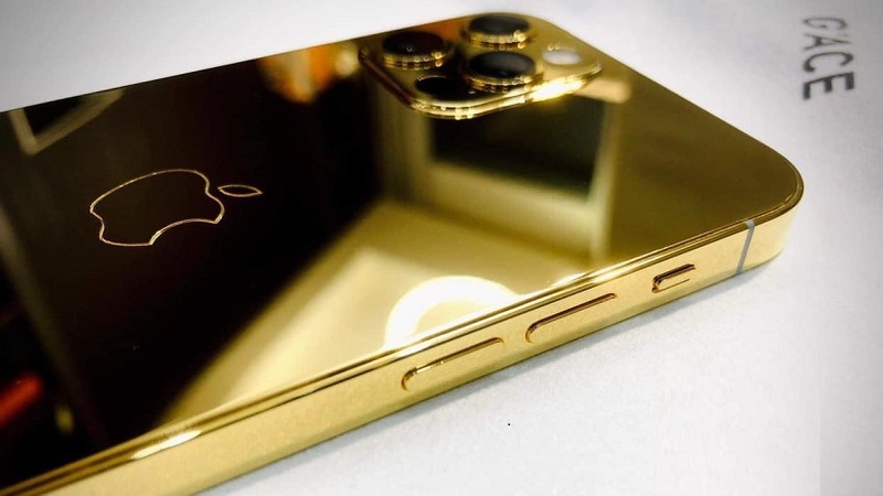 Đây là iPhone 12 Pro mạ vàng đầu tiên tại Việt Nam, giá 127 triệu đồng Đây là iPhone 12 Pro mạ vàng đầu tiên tại Việt Nam, giá 127 triệu đồng