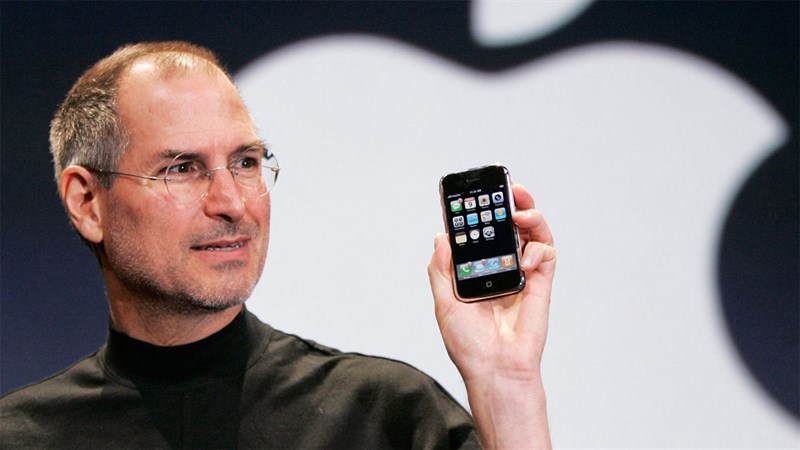 Apple đang quay trở lại khái niệm smartphone nhỏ gọn của Steve Jobs Apple đang quay trở lại khái niệm smartphone nhỏ gọn của Steve Jobs