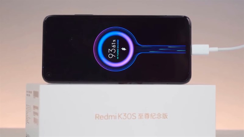 Sạc nhanh 33W được tích hợp trên Redmi K30s