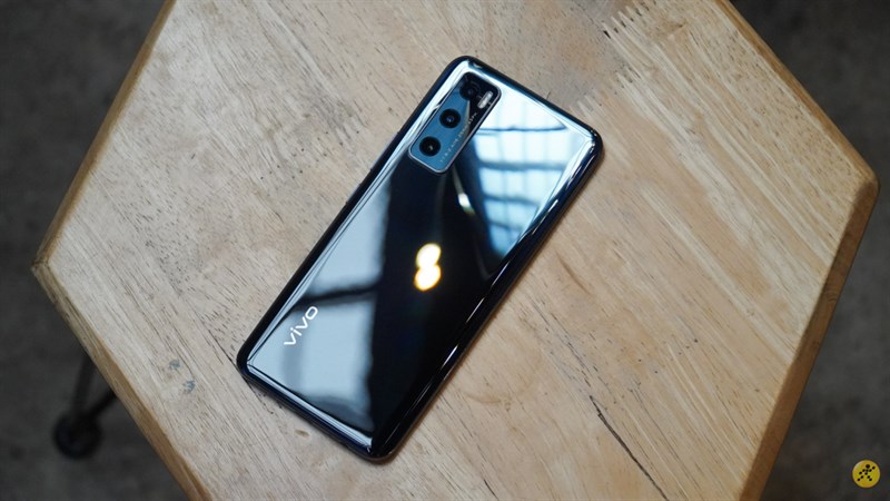 Thiết kế tổng thể của Vivo V20 SE Thiết kế tổng thể của Vivo V20 SE
