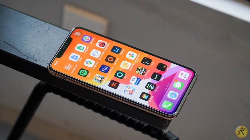 iPhone 11 Pro Max iPhone 11 Pro Max