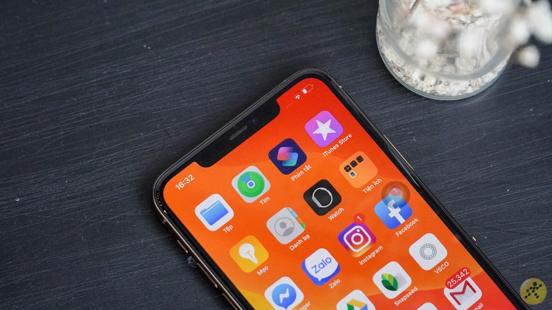 Dành cho những ai đang phân vân mua iPhone 11 Pro Max, đọc xong chốt luôn em hàng chưa bao giờ hết ‘hot’ này Dành cho những ai đang phân vân mua iPhone 11 Pro Max, đọc xong chốt luôn em hàng chưa bao giờ hết ‘hot’ này