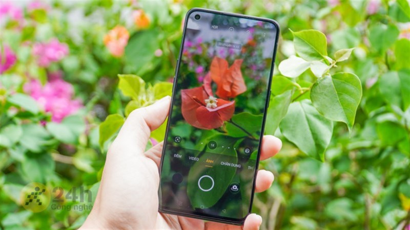 Trên tay OPPO Reno6 5G sở hữu camera cực nét Trên tay OPPO Reno6 5G sở hữu camera cực nét