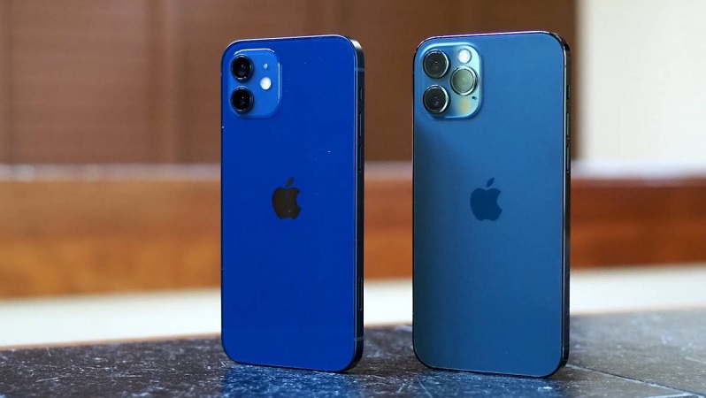 Người dùng đã đứng trước kèo chọn khó khăn nhất: iPhone 12 Pro đẳng cấp hay lui về iPhone 12 cho tiết kiệm Người dùng đã đứng trước kèo chọn khó khăn nhất: iPhone 12 Pro đẳng cấp hay lui về iPhone 12 cho tiết kiệm
