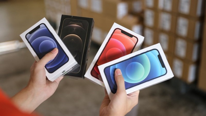 iPhone 12 iPhone 12