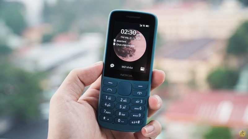 Trên tay Nokia 215 4G