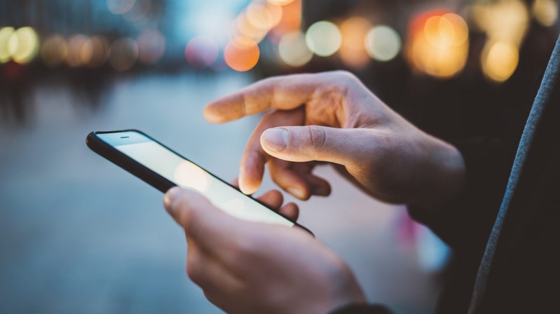 Khảo sát hành vi người dùng smartphone ở Việt Nam: Khi ông bà up ảnh còn nhiều hơn chúng ta!