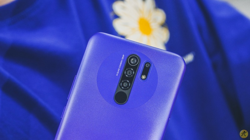 Omdia: Người dùng ngày càng ưa chuộng smartphone có 4 camera sau
