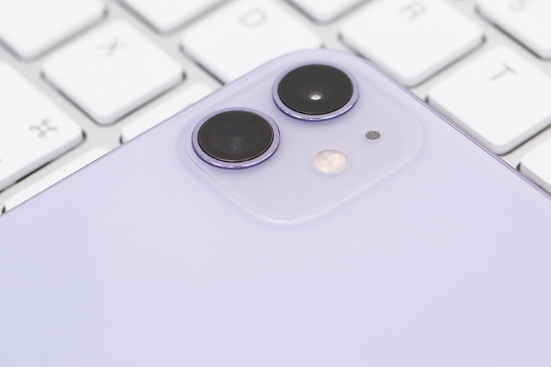 iPhone 11 iPhone 11