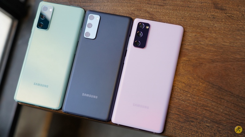 Dòng Galaxy S21 có thể chuyển sang mặt lưng bằng nhựa polycarbonate như trên Galaxy Note 20 và Galaxy S20 FE Dòng Galaxy S21 có thể chuyển sang mặt lưng bằng nhựa polycarbonate như trên Galaxy Note 20 và Galaxy S20 FE