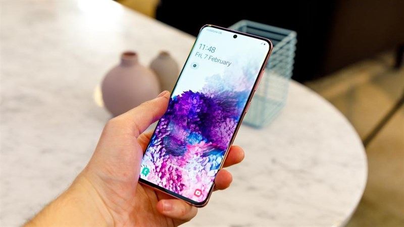 Giá bán của Galaxy S21, Galaxy S21+ và Galaxy S21 Ultra vừa bị rò rỉ, rẻ hơn so với Galaxy S20 tiền nhiệm Giá bán của Galaxy S21, Galaxy S21+ và Galaxy S21 Ultra vừa bị rò rỉ, rẻ hơn so với Galaxy S20 tiền nhiệm