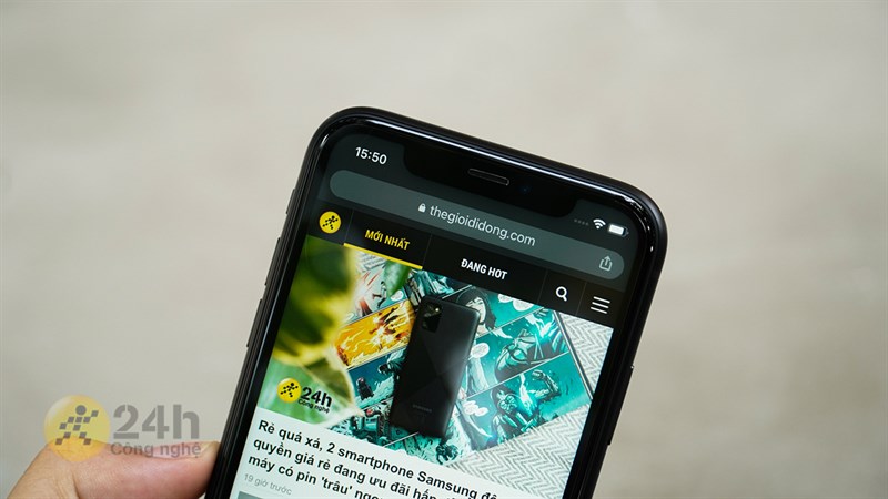Chiếc tai thỏ thần thánh trên iPhone XR