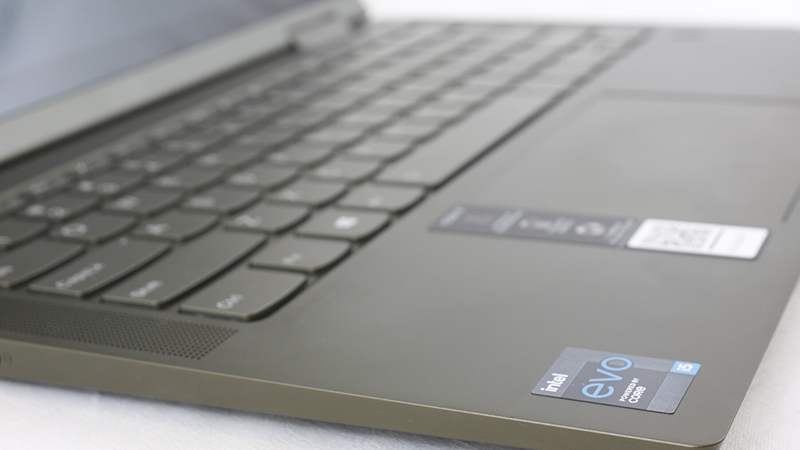 Bàn phím trên Lenovo Yoga 7i Bàn phím trên Lenovo Yoga 7i