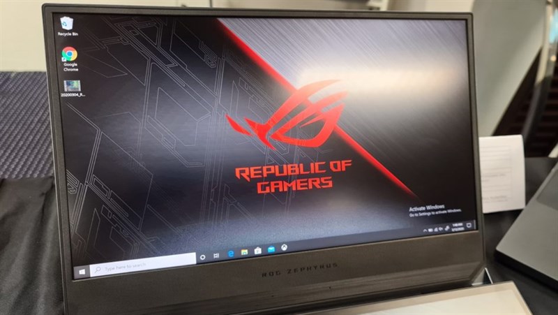Màn hình 15.6 inch được trang bị trên Asus ROG Zephyrus Duo 15 Màn hình 15.6 inch được trang bị trên Asus ROG Zephyrus Duo 15