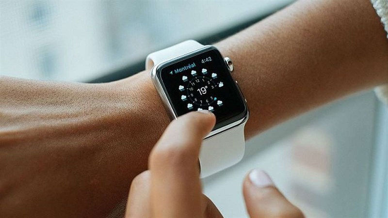 Apple Watch Series 3 vẫn rất đang mua vào thời điểm hiện tại. Apple Watch Series 3 vẫn rất đang mua vào thời điểm hiện tại.