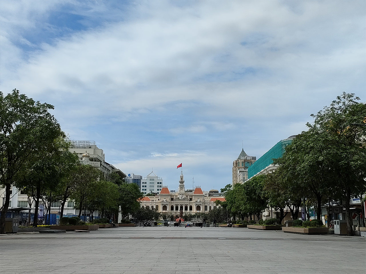 Ảnh chụp trong điều kiện đủ sáng Ảnh chụp trong điều kiện đủ sáng