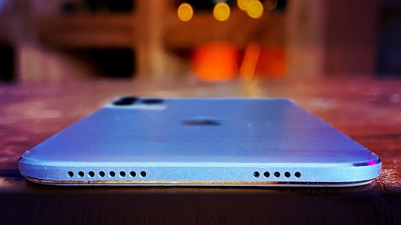 iPhone 2021 sẽ mang nhiều nâng cấp đáng giá như màn hình 120Hz, Touch ID dưới màn hình, nhưng lại loại bỏ một thứ rất quan trọng