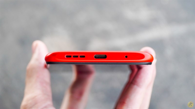 Cạnh đáy của Xiaomi Redmi 9T