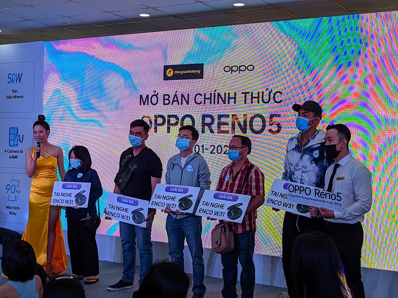 Khách hàng may mắn