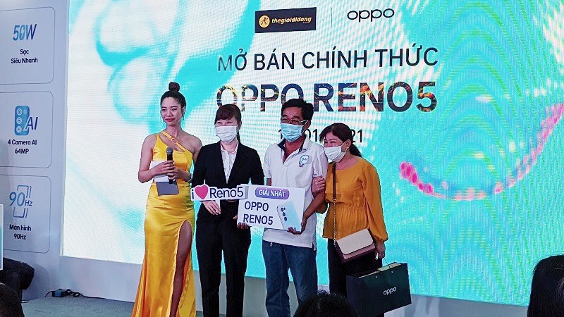 OPPO Reno5 mở bán tại Việt Nam với kỷ lục 42.000 đơn cọc, giá tốt 8.69 triệu đồng còn giảm thêm 300k, nhanh tay mua ngay