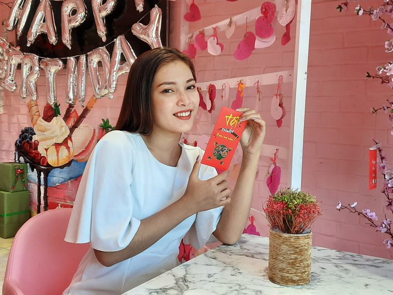 Smartphone Samsung camera trước 32 MP Smartphone Samsung camera trước 32 MP