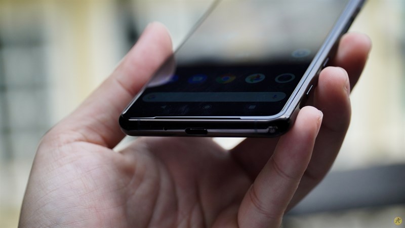 Cạnh đáy của Xperia 5 Mark II Cạnh đáy của Xperia 5 Mark II