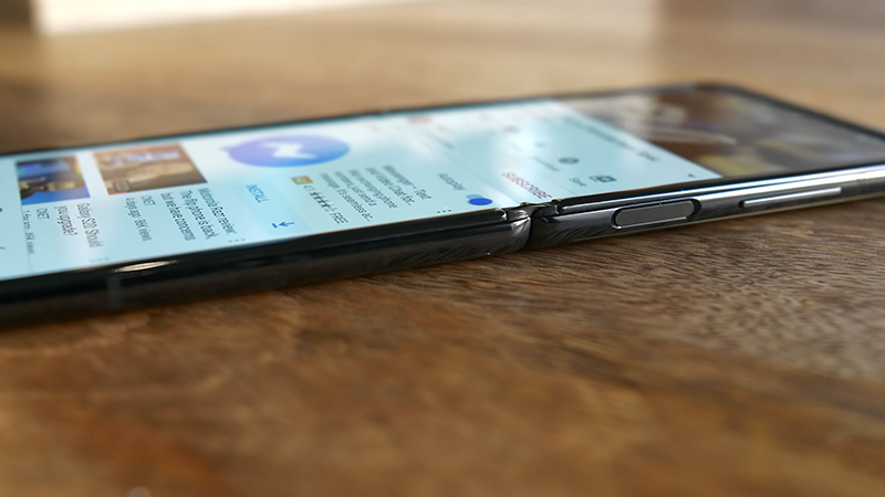 Galaxy Z Flip 3 có tần số quét màn hình cho trải nghiệm vuốt chạm mượt mà