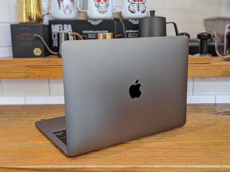 MacBook Pro 2021 sẽ có thiết kế cạnh phẳng giống iPhone 12, fan nhà Táo có thích kiểu dáng như vậy không?