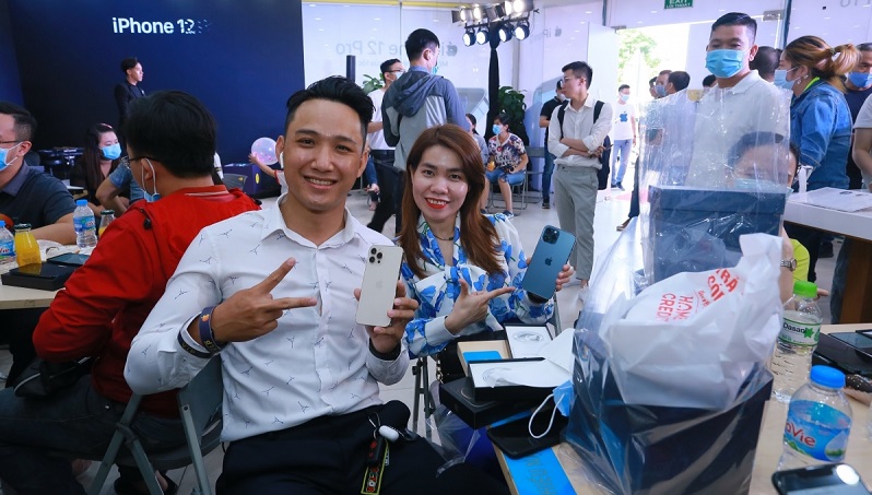 Dịch bệnh, kinh tế suy giảm nhưng Apple vẫn thản nhiên tăng trưởng doanh số dù chỉ bán các điện thoại giá flagship Dịch bệnh, kinh tế suy giảm nhưng Apple vẫn thản nhiên tăng trưởng doanh số dù chỉ bán các điện thoại giá flagship