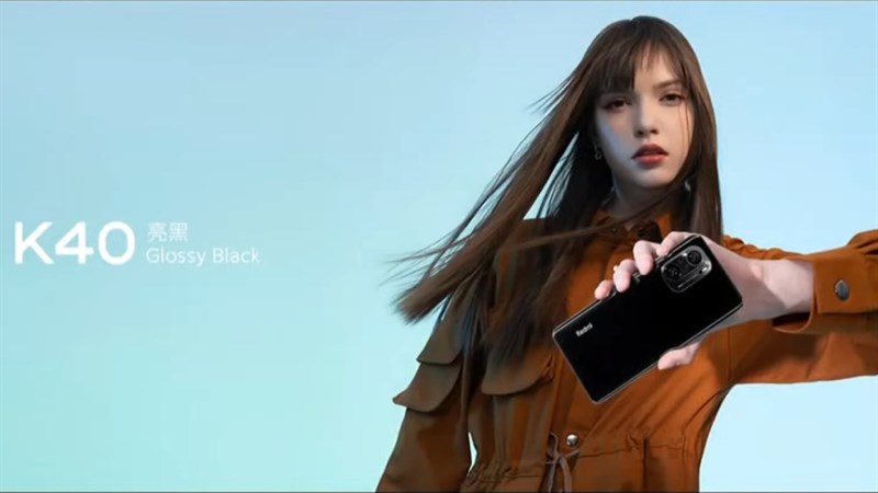 Có thể nói mặt lưng của máy nhất là cụm camera trông hầm hố hơn rất nhiều Có thể nói mặt lưng của máy nhất là cụm camera trông hầm hố hơn rất nhiều