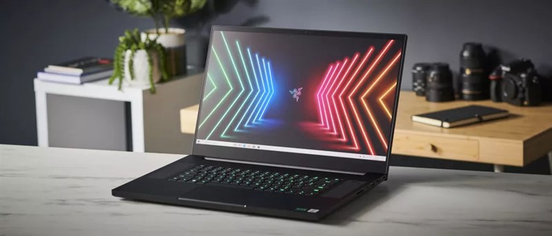 Màn hình hiển thị đẹp và sắc nét trên Razer Blade Pro 17 (2021).