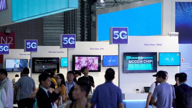 5G giúp tăng số lượng kết nối trong 1 phạm vi nhỏ ấn tượng hơn so với 4G 5G giúp tăng số lượng kết nối trong 1 phạm vi nhỏ ấn tượng hơn so với 4G