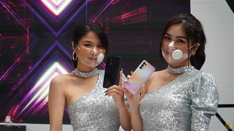 OPPO Reno5 5G màu Trắng và màu Đen OPPO Reno5 5G màu Trắng và màu Đen