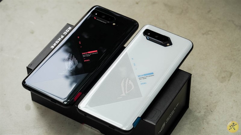 ASUS ROG Phone 5 chính thức được ra mắt ASUS ROG Phone 5 chính thức được ra mắt