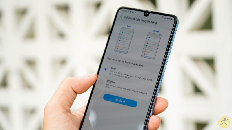 Mình cảm thấy khá bất ngờ khi mà Samsung Galaxy A32 lại có màn hình tốc độ làm tươi 90 Hz. Mình cảm thấy khá bất ngờ khi mà Samsung Galaxy A32 lại có màn hình tốc độ làm tươi 90 Hz.