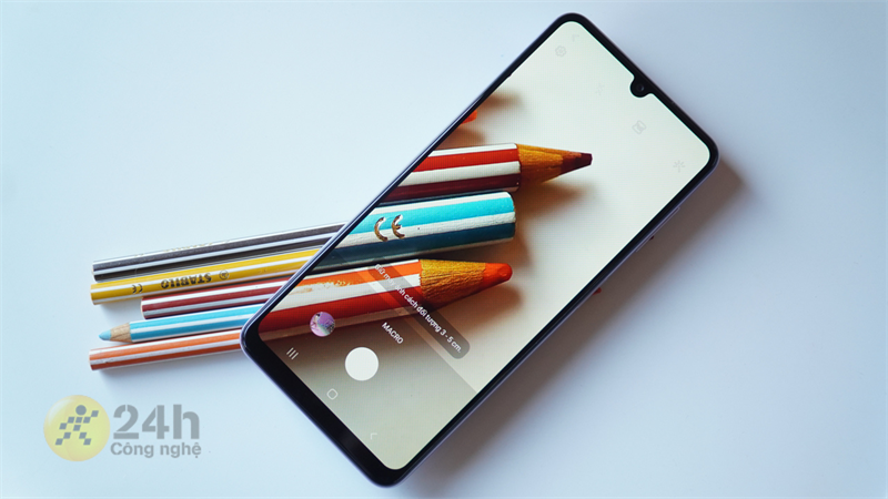 Với Galaxy A22 bạn hoàn toàn có thể sáng tạo ra thước phim độc đáo mang đậm phong cách của bản thân Với Galaxy A22 bạn hoàn toàn có thể sáng tạo ra thước phim độc đáo mang đậm phong cách của bản thân