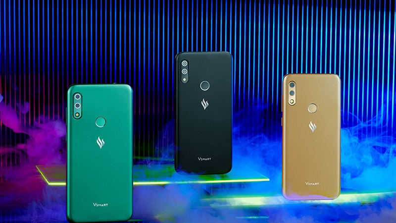 So với người đàn em thì Vsmart Star 4 cung cấp nhiều tùy chọn màu sắc lạ mắt hơn. So với người đàn em thì Vsmart Star 4 cung cấp nhiều tùy chọn màu sắc lạ mắt hơn.
