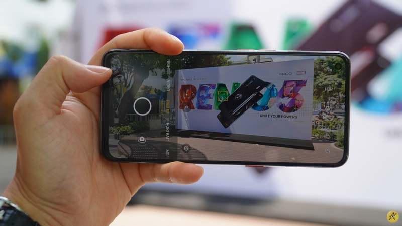 OPPO Reno5 Marvel OPPO Reno5 Marvel