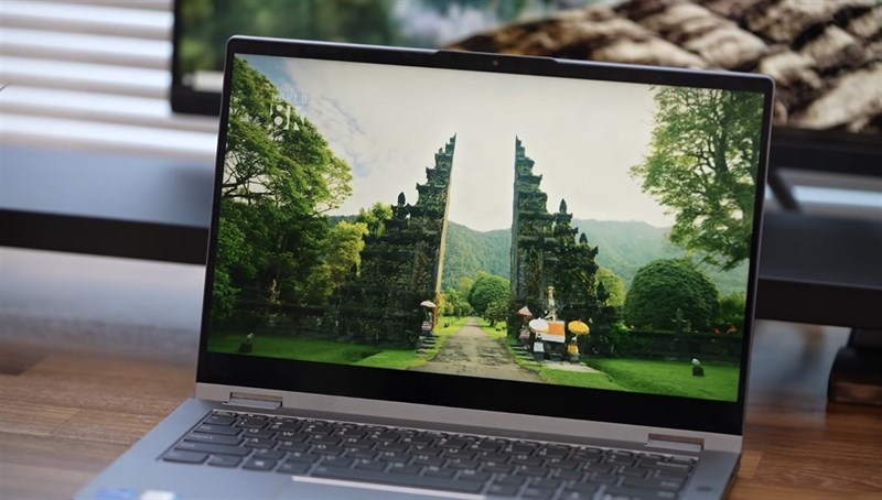 Màn hình hiển thị chi tiết và chính xác trên Lenovo ThinkBook 14s Yoga. Nguồn: DHIARCOM.