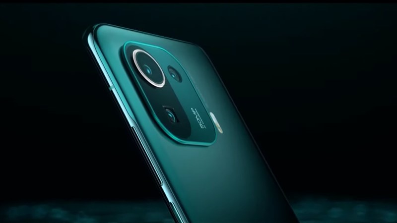 Xiaomi Mi 11 Pro có cụm camera không thay đổi gì nhiều Xiaomi Mi 11 Pro có cụm camera không thay đổi gì nhiều